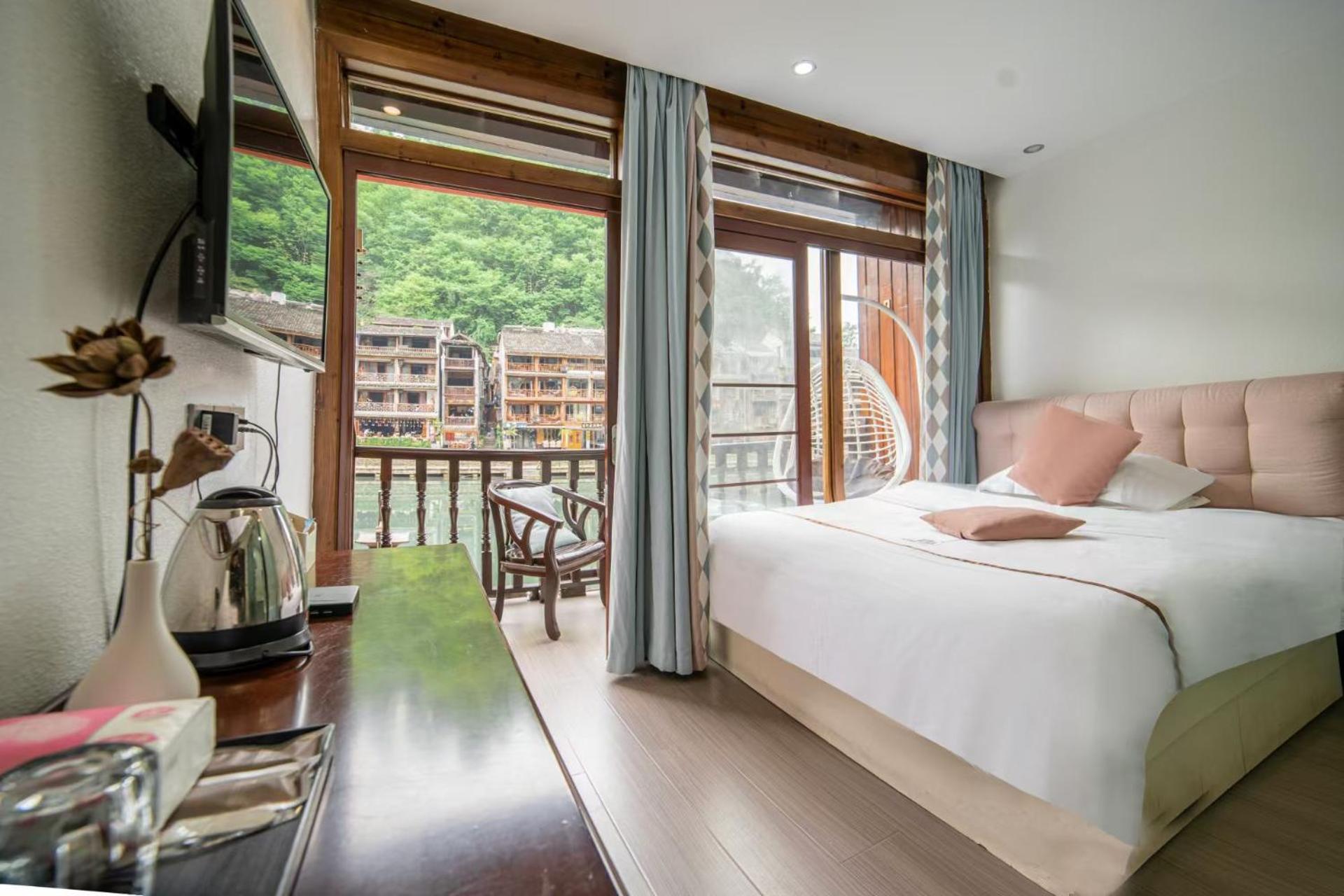 Fenghuang Ancient Town Lazy Cat Riverside Inn Luaran gambar