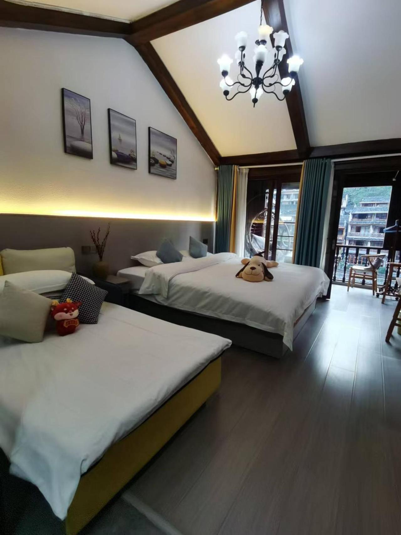 Fenghuang Ancient Town Lazy Cat Riverside Inn Luaran gambar